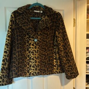 Leopard print one button jacket Susan Graver XS. Great jacket. Run big.